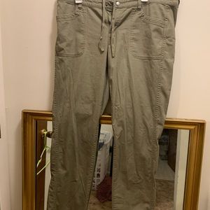 The North Face green pants